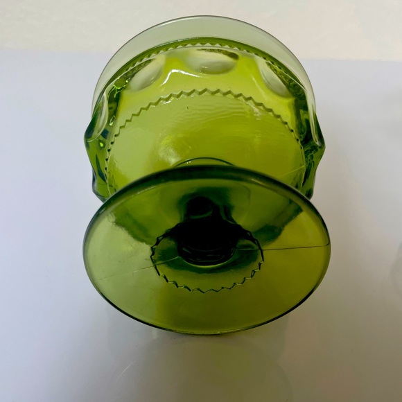 Set of 4 Vintage (1960s/1970s) green Indiana Glass Kings Crown thumbprint. - Picture 6 of 6